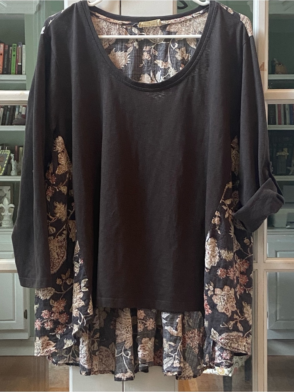 Altar'd State Grey Floral Flowy Top Size Medium